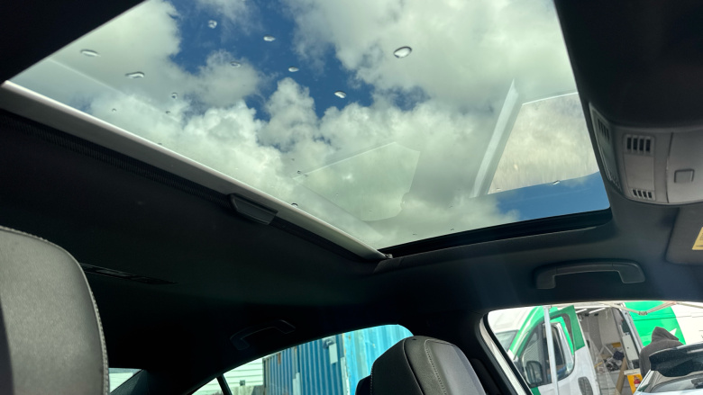 Volkswagen Passat 2.0 TDI R-Line 4dr DSG [Panoramic Roof] Diesel Saloon